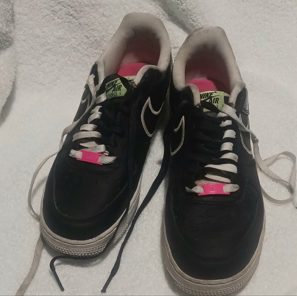 Nike Air Force 1 LV8 GS Do You |Black / Hyper Pink  Sneaker | Size Youth 8